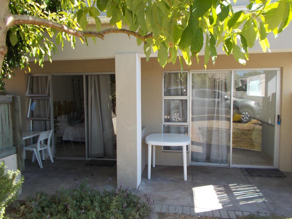 Due South Guest House Langebaan Kültér fotó