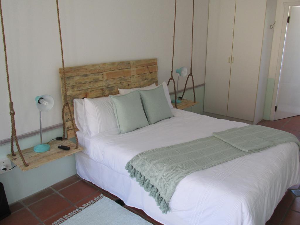 Due South Guest House Langebaan Kültér fotó