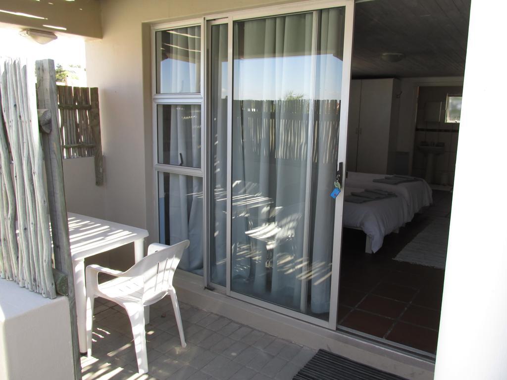 Due South Guest House Langebaan Kültér fotó