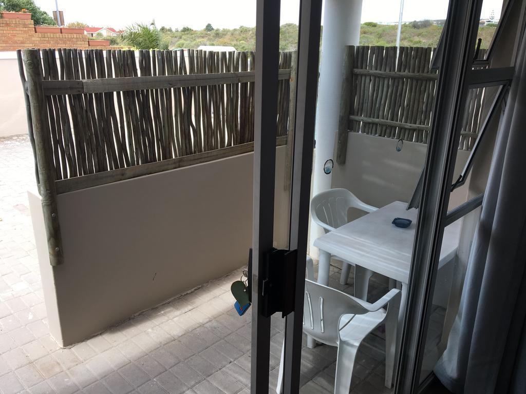 Due South Guest House Langebaan Kültér fotó