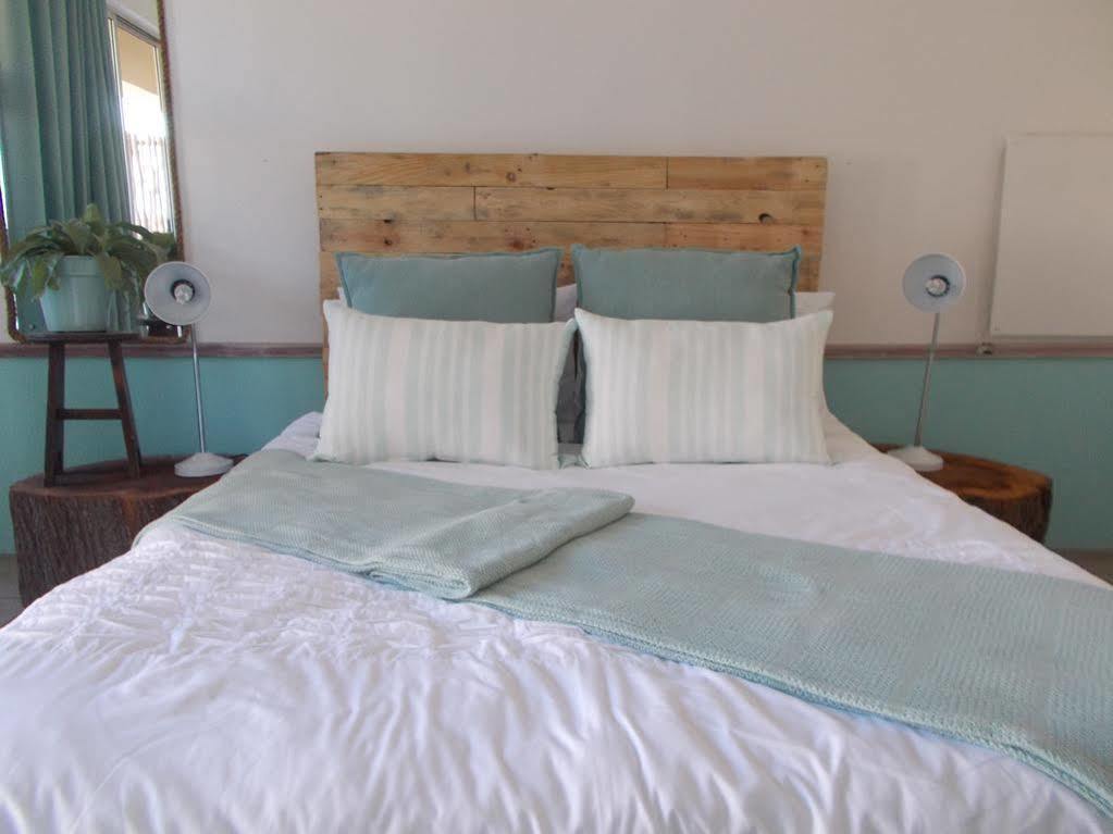 Due South Guest House Langebaan Kültér fotó